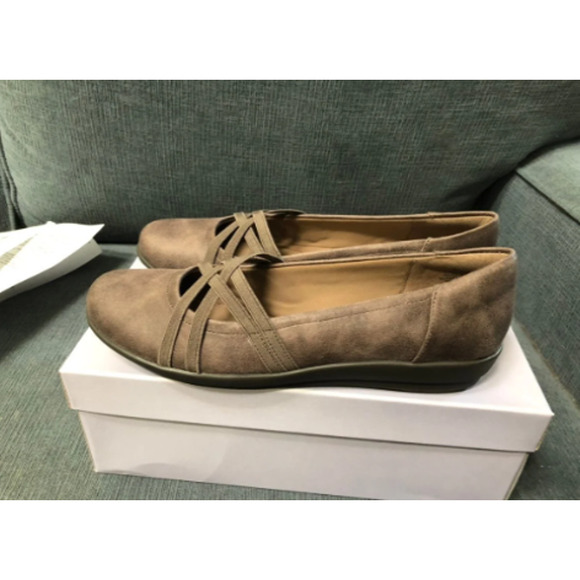NWT Easy Spirit Aubree Criscross Strappy Round-toe Slip-on Wedge Flats Size 8 - Picture 6 of 12